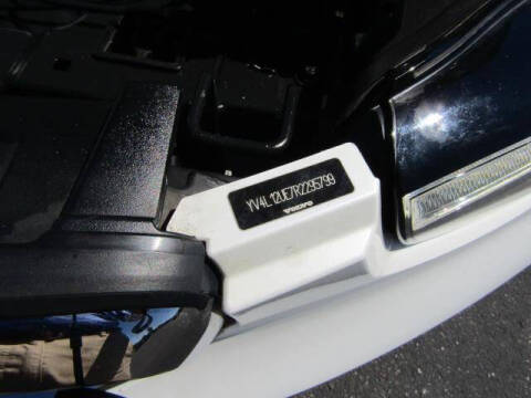 2024 Volvo XC40 B5 Plus Bright Theme