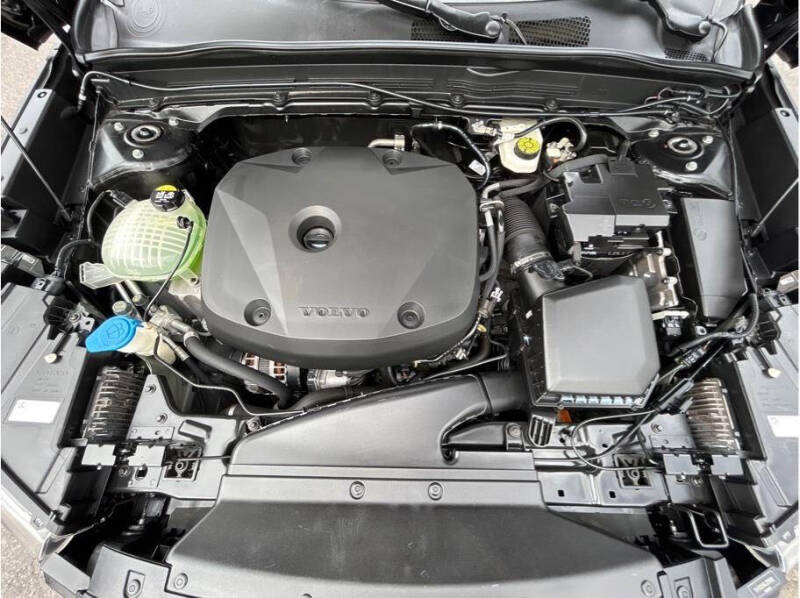 2020 Volvo XC40 T5 R-Design