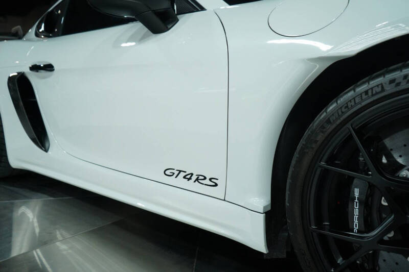 2023 Porsche 718 Cayman GT4 RS