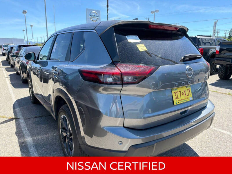 2025 Nissan Rogue SV