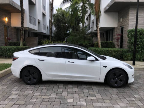 2021 Tesla Model 3 Standard Range Plus
