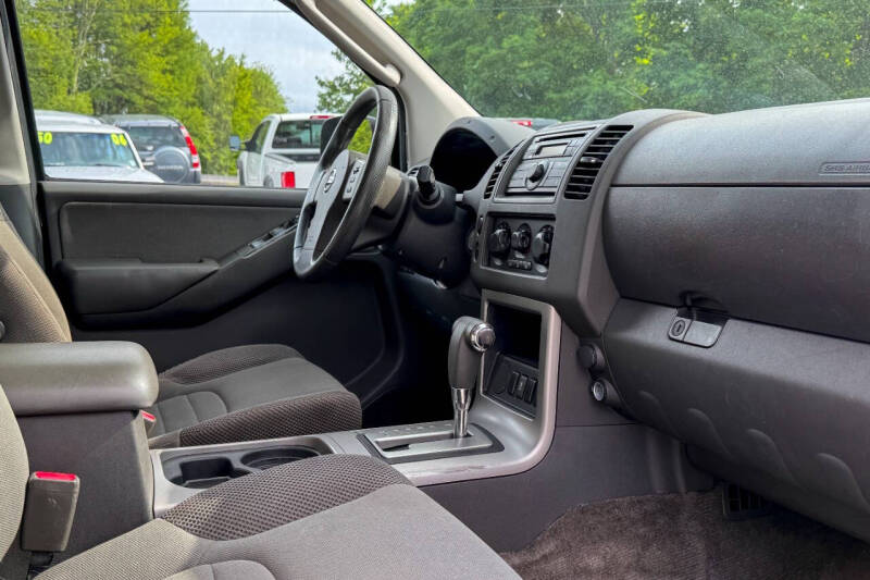 2012 Nissan Pathfinder SV