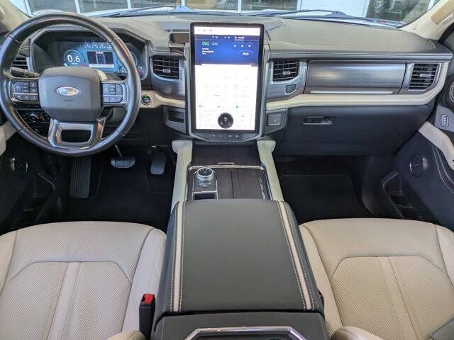 2022 Ford Expedition Platinum