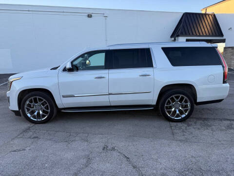 2016 Cadillac Escalade ESV Luxury Collection