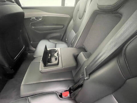 2023 Volvo XC90 B5 Core