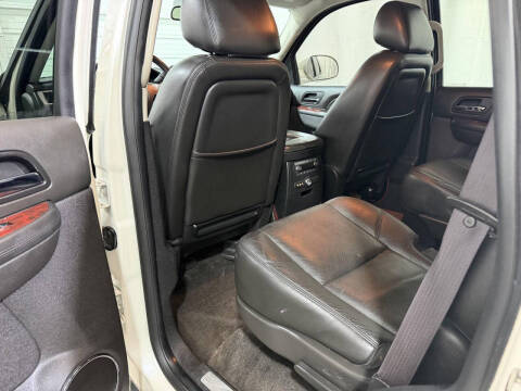 2014 Cadillac Escalade Luxury