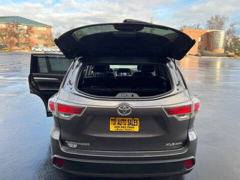 2016 Toyota Highlander XLE