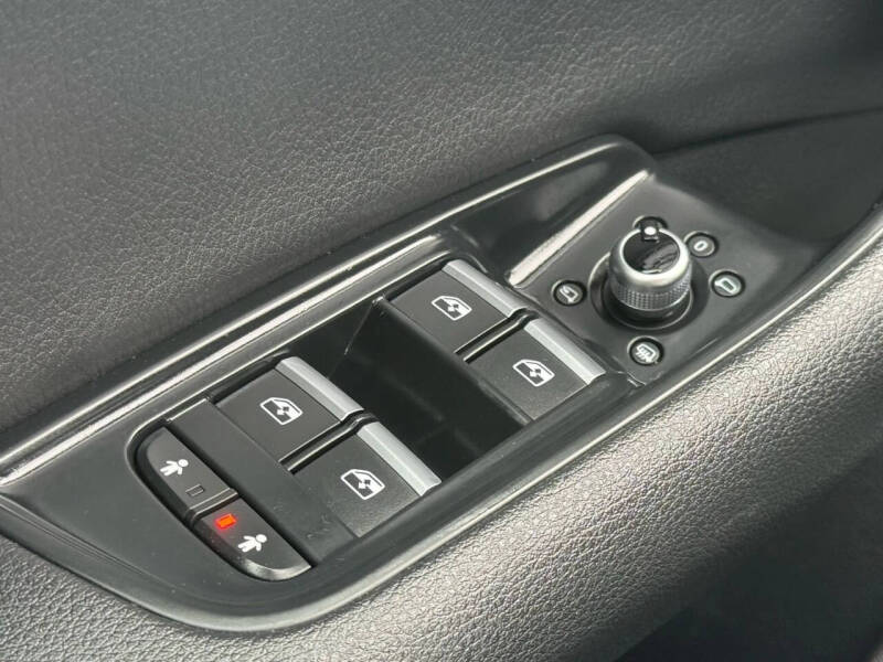 2019 Audi Q7 quattro Prestige 55 TFSI