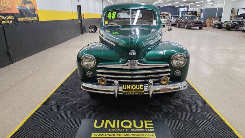 1948 Ford Super Deluxe