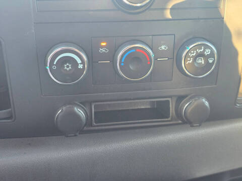 2011 Chevrolet Silverado 3500HD CC