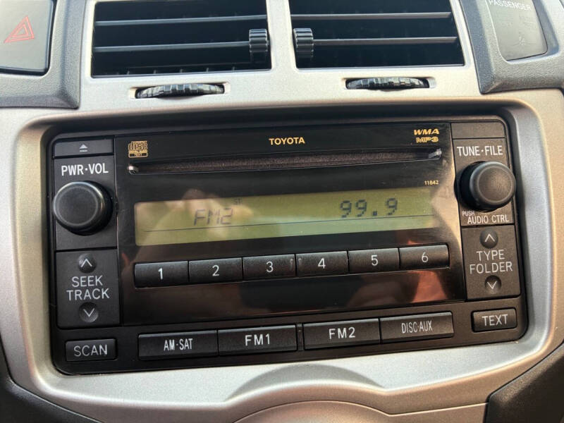 2011 Toyota Yaris