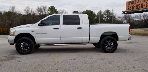 2006 Dodge Ram Pickup 2500 for sale at Tennessee Valley Wholesale Autos LLC in Huntsville AL