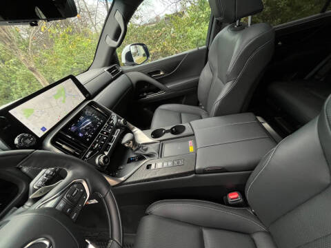 2025 Lexus LX 600 Luxury