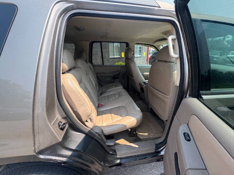 2005 Ford Explorer XLT