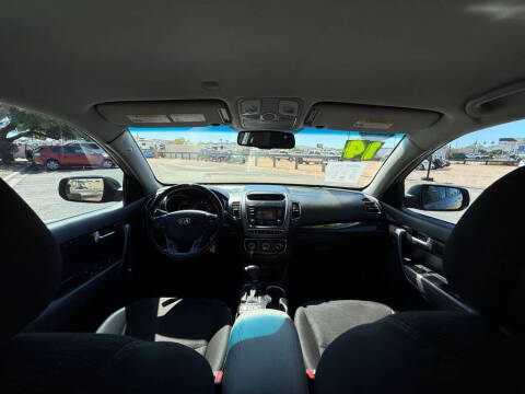 2014 Kia Sorento LX