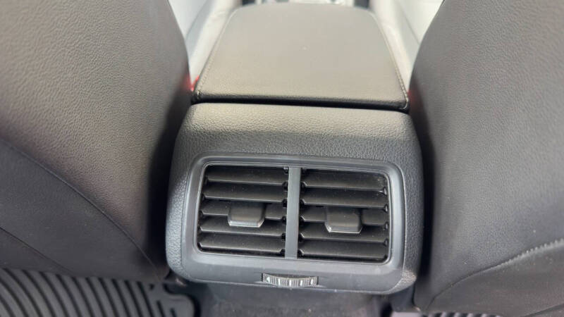 2015 Volkswagen Golf TSI SE
