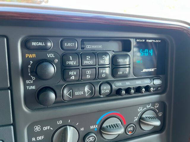 2000 Cadillac Escalade