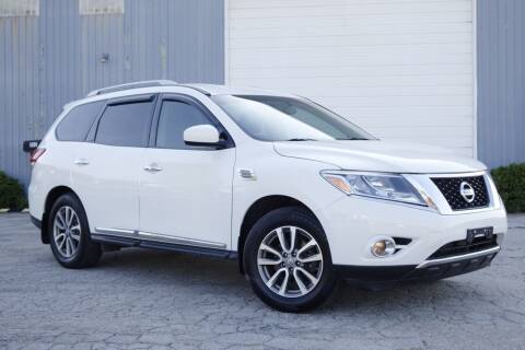2014 Nissan Pathfinder for sale at Albo Auto in Palatine IL