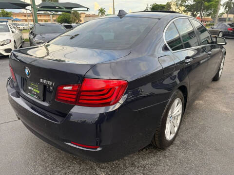 2016 BMW 5 Series 528i
