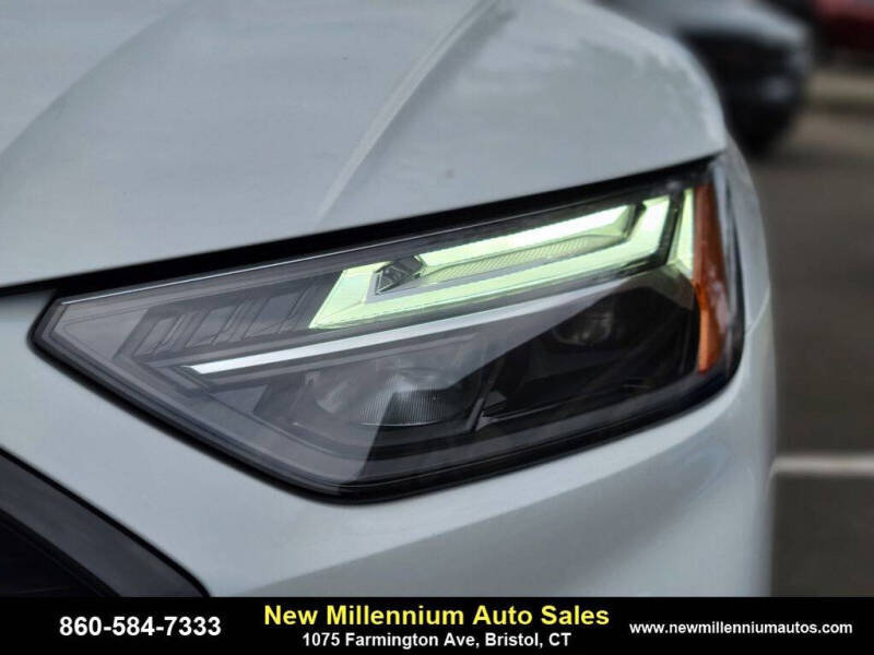 2025 Audi Q5 quattro Premium 40 TFSI