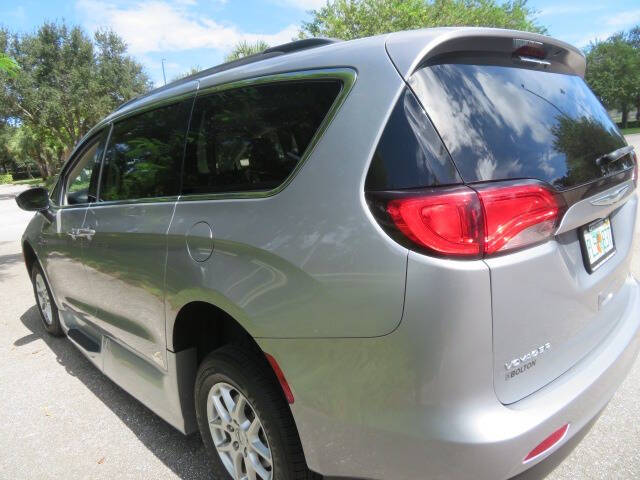 2021 Chrysler Voyager LXi