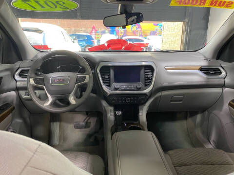 2017 GMC Acadia SLE-2