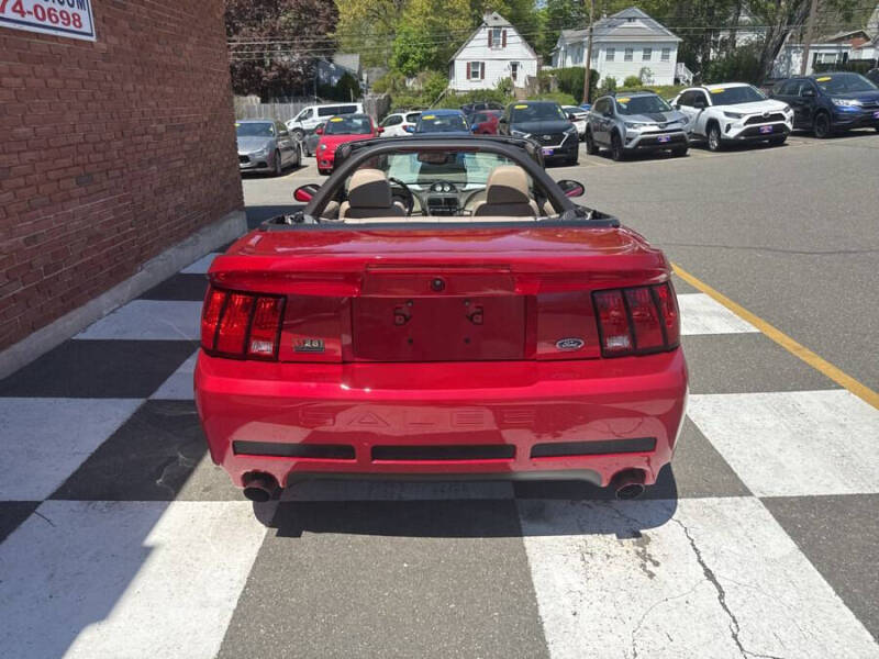 2000 Ford Mustang GT