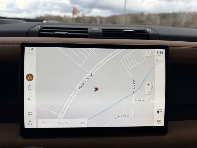 2024 Land Rover Defender 130 P400 X-Dynamic SE