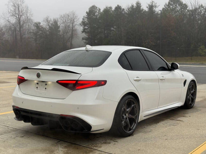 2017 Alfa Romeo Giulia Quadrifoglio