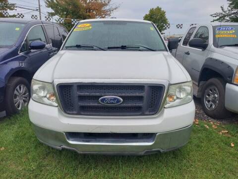 2004 Ford F-150 for sale at Car Connection in Yorkville IL