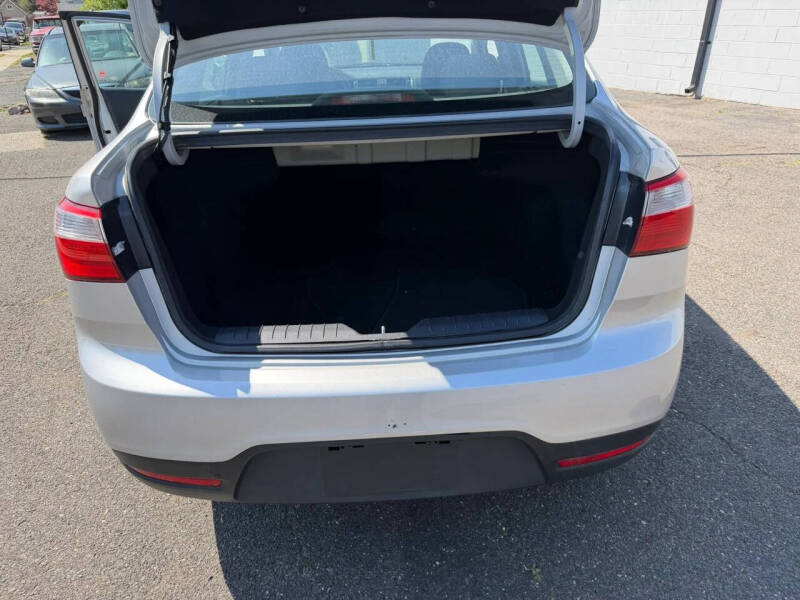 2013 Kia Rio LX