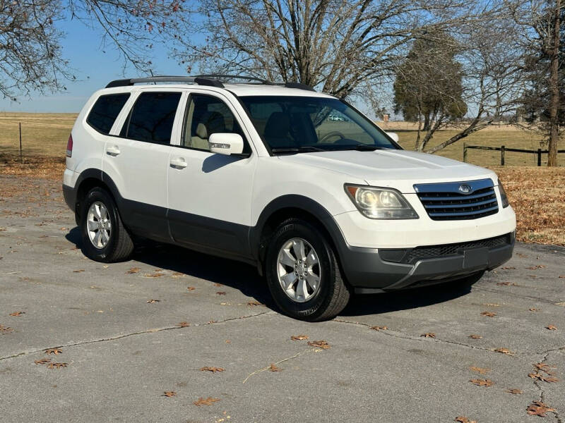 2009 Kia Borrego for sale at TRAVIS AUTOMOTIVE in Corryton TN