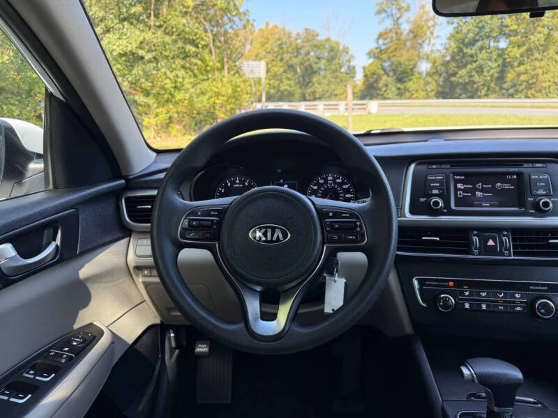 2017 Kia Optima LX