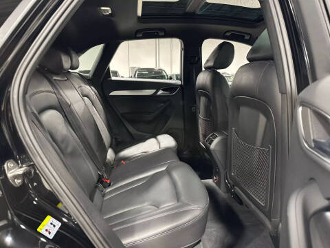 2017 Audi Q3 2.0T quattro Premium