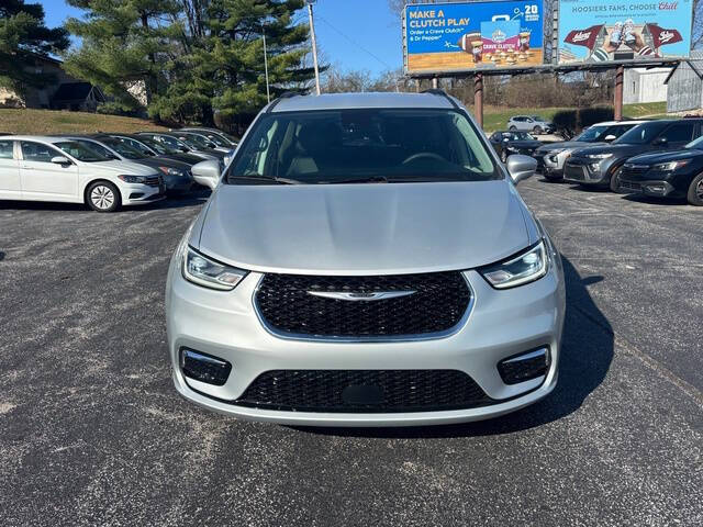 2022 Chrysler Pacifica Touring L