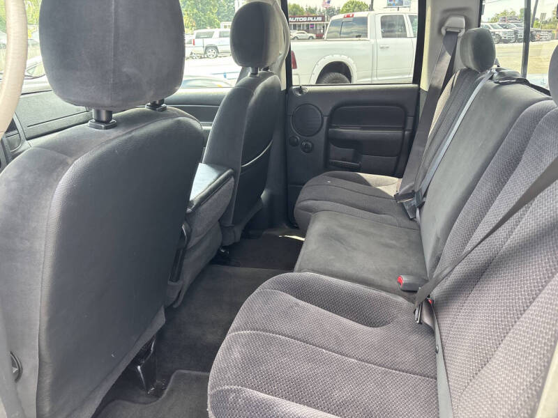 2004 Dodge Ram 1500 SLT