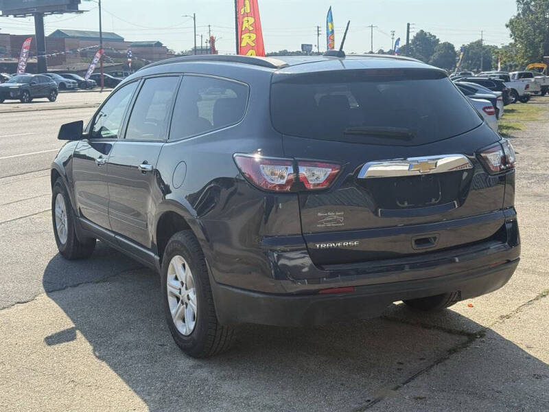 2017 Chevrolet Traverse LS