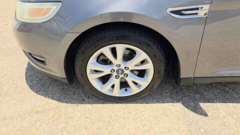 2011 Ford Taurus SEL