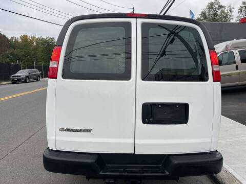 2020 Chevrolet Express 2500