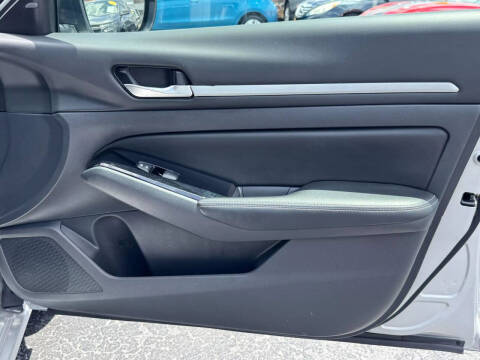 2023 Nissan Altima 2.5 SV