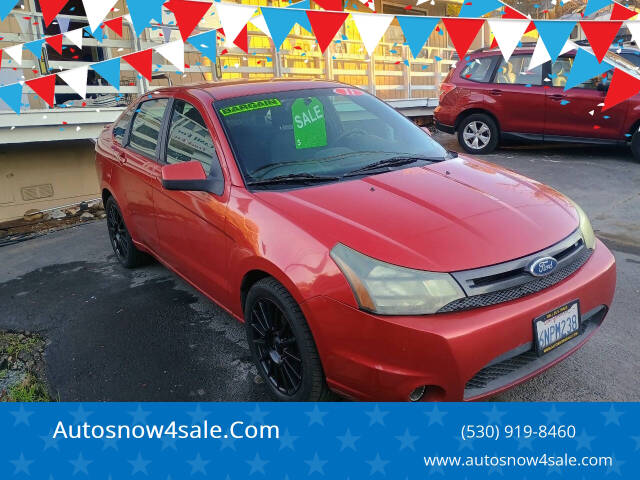 2011 Ford Focus SES's photo