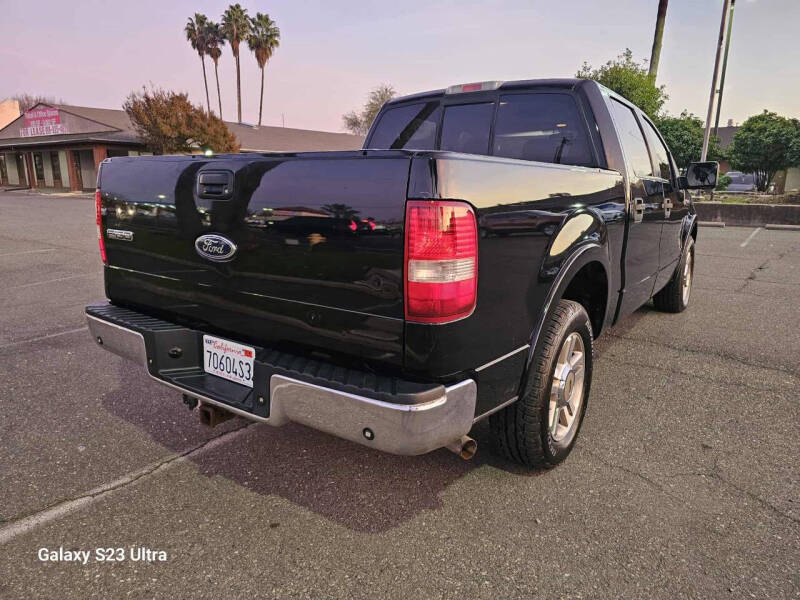2005 Ford F-150 Lariat