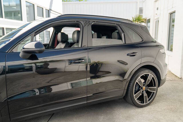 2022 Porsche Cayenne 5