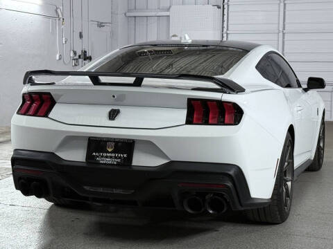 2024 Ford Mustang Dark Horse