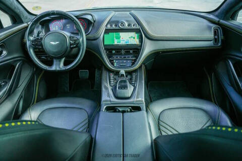2021 Aston Martin DBX