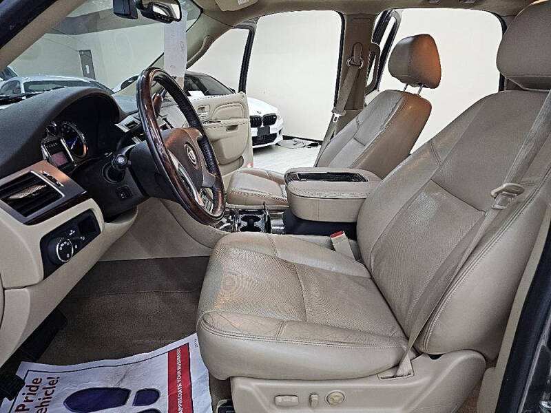 2013 Cadillac Escalade Luxury