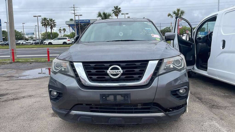 2017 Nissan Pathfinder SL