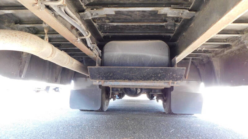 2013 Freightliner B2 Chassis