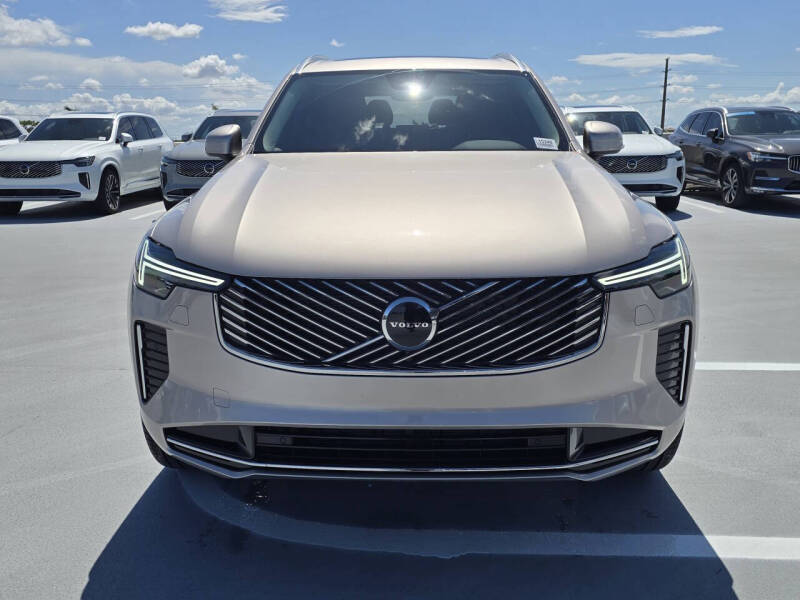 2026 Volvo XC90 B5 Core