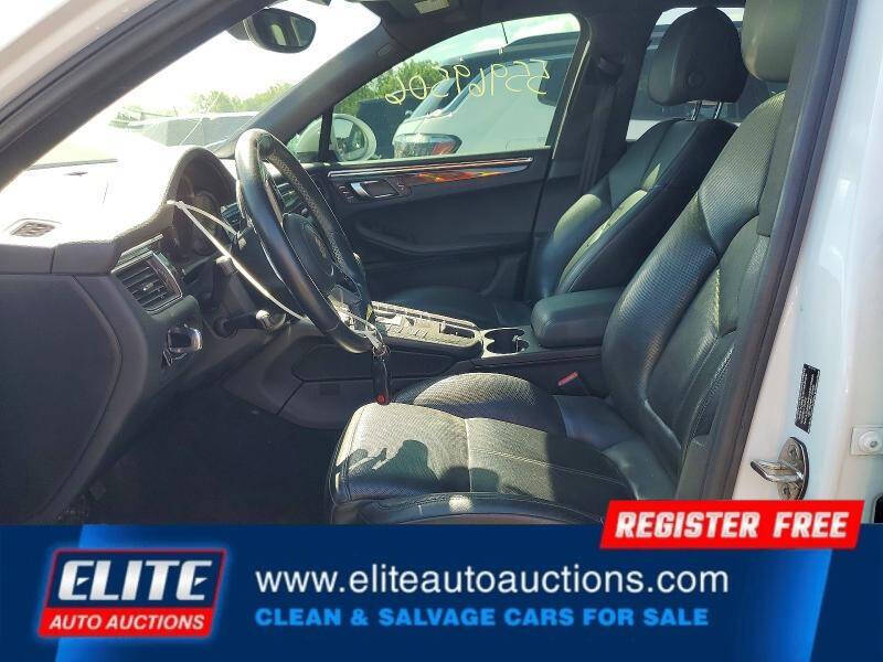 2016 Porsche Macan S